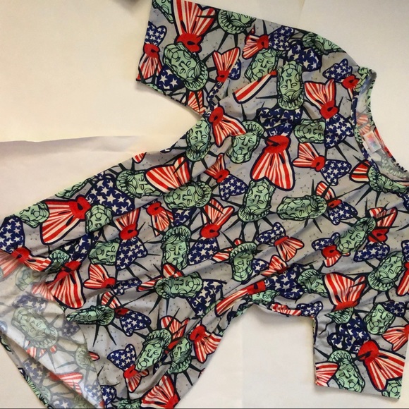 Lularoe Plus size Patriotic Top! - Picture 3 of 6